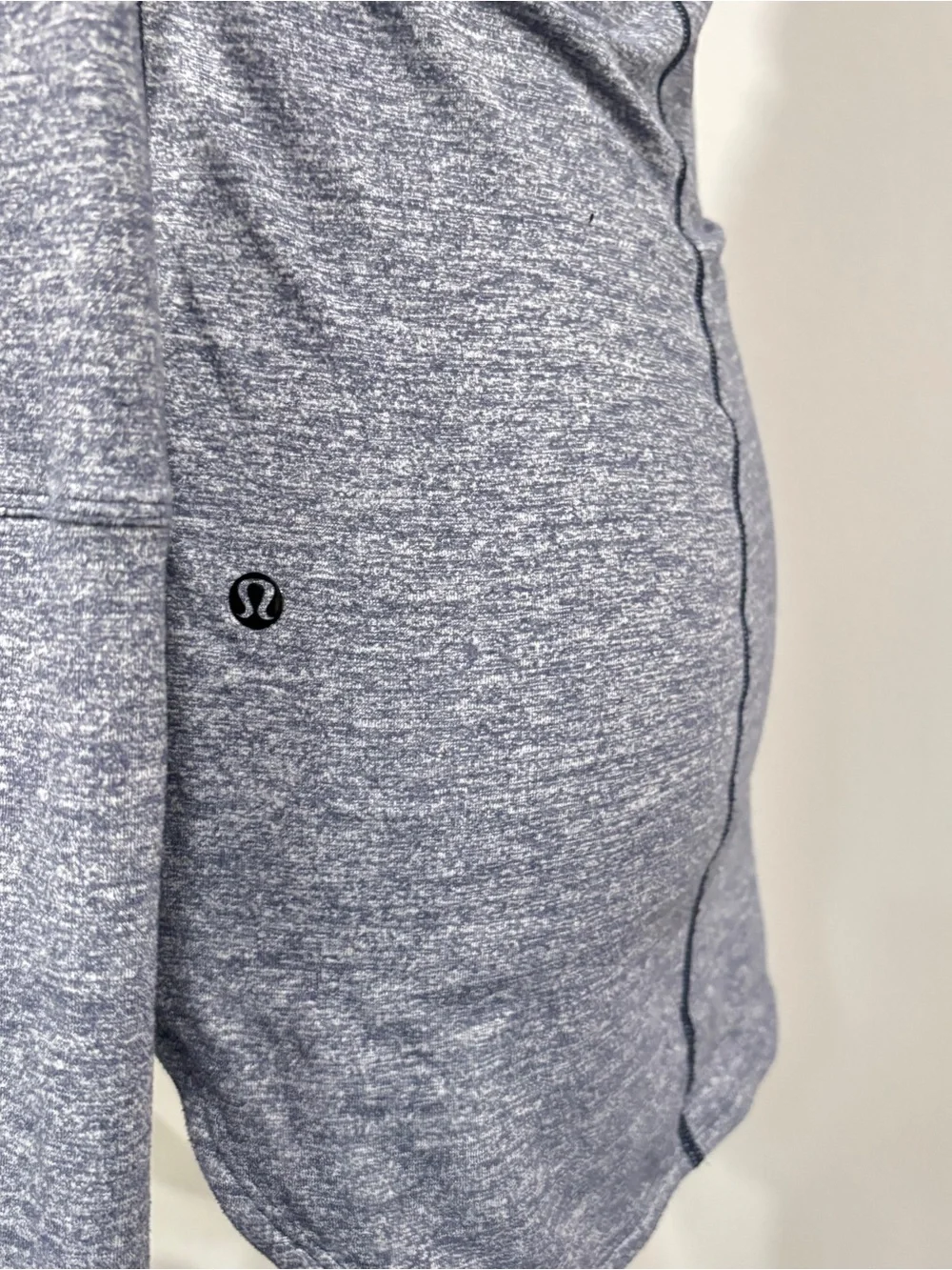 Lululemon Awesoma Henley Heathered Black Rulu Light Size Small